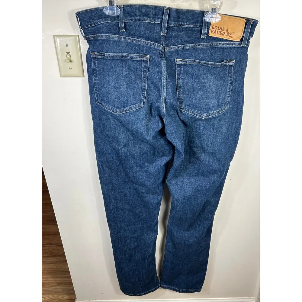 Eddie Bauer Straight Fit Jeans Mens 36x34 Blue Denim Classic Rugged Normcore